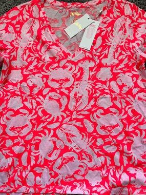 Lilly Pulitzer Print Tee 🦞 🦀 NWT